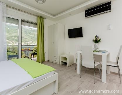 villa anastasia, , alojamiento privado en Tivat, Montenegro